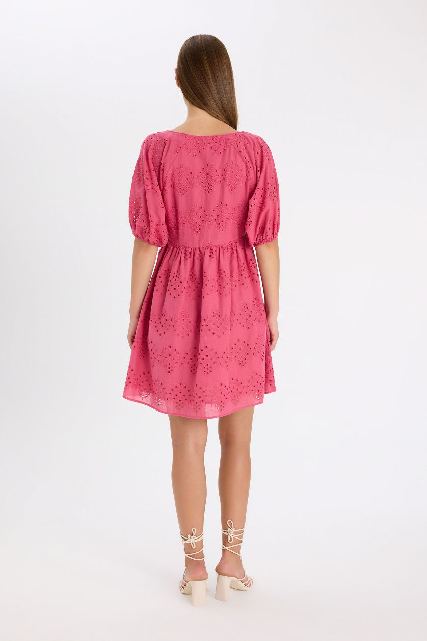 Kadın Fuşya Babydoll Vual Kısa Kollu Brode Mini Abiye Elbise