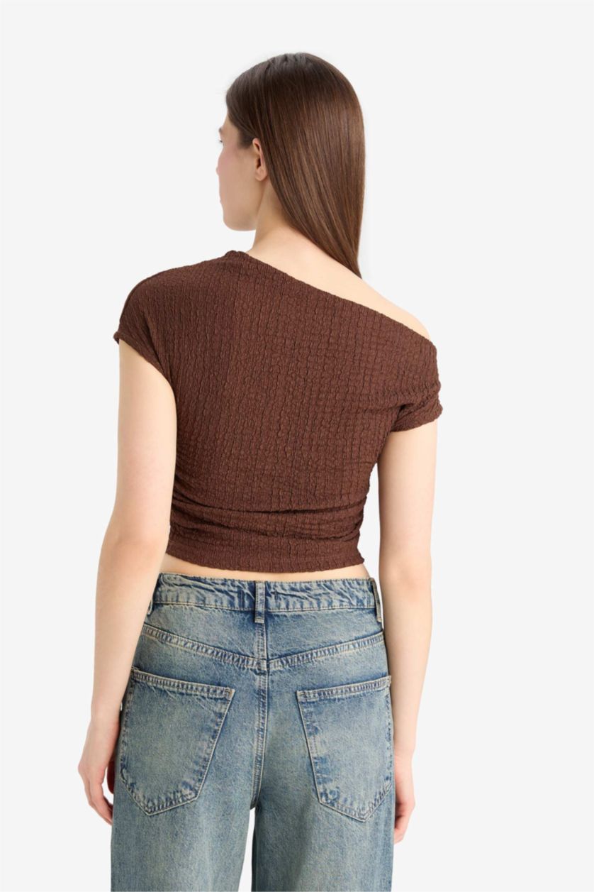 Әйелдерге Қоңыр Slim Fit плотно обтягивающая футболка с одним плечом и коротким рукавом из жатой ткани