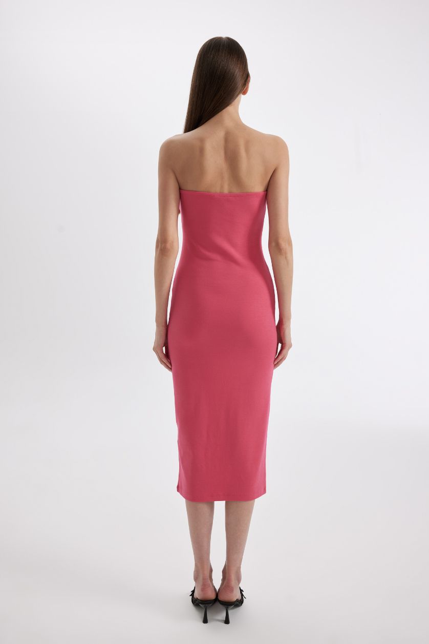 FEMME Rose Robe bustier mi-longue moulante en maille côtelée