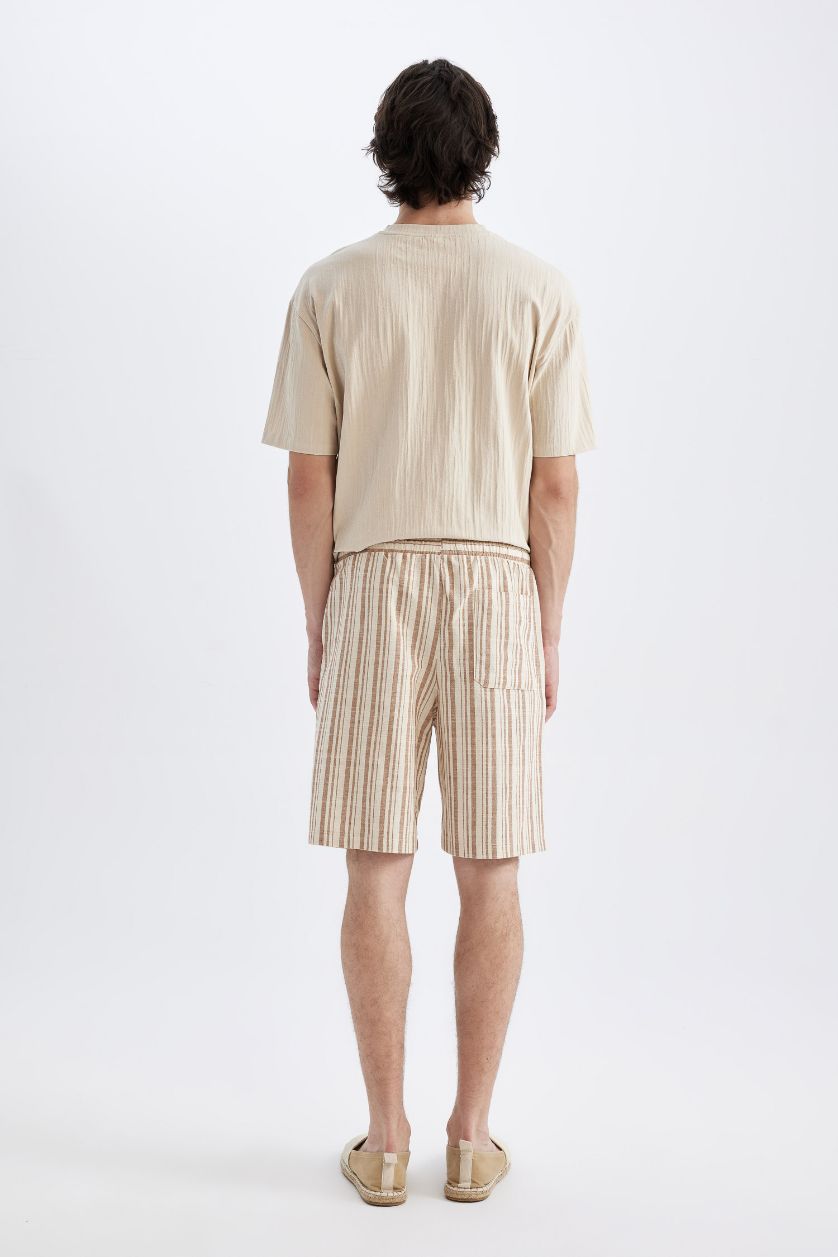 رجال بيج شورت برمودا قصة عادية