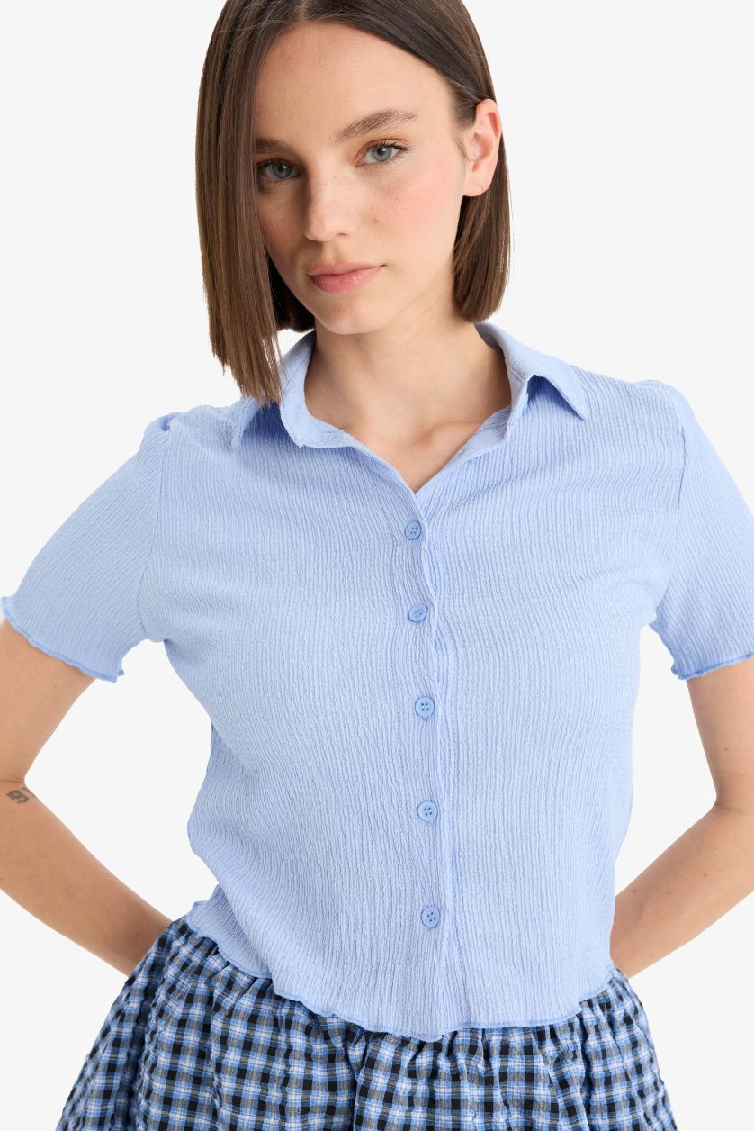 Kadın Açık Mavi Fitted Bürümcük Kısa Kollu Gömlek