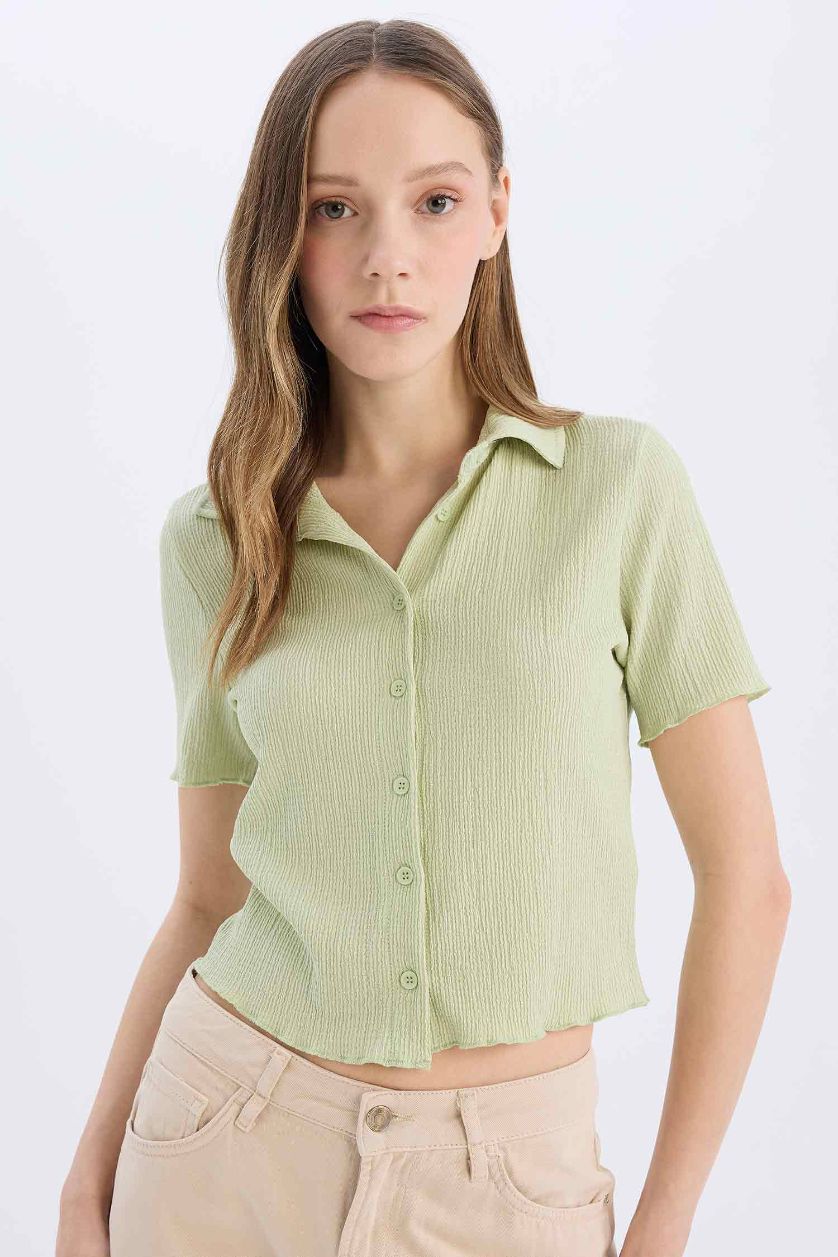 Kadın Açık Yeşil Fıtted Bürümcük Kısa Kollu Gömlek