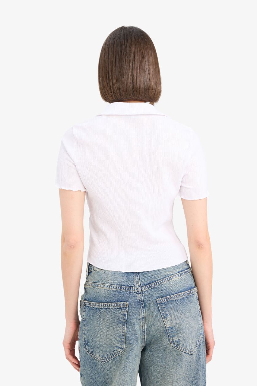 Kadın Beyaz Fitted Bürümcük Kısa Kollu Gömlek