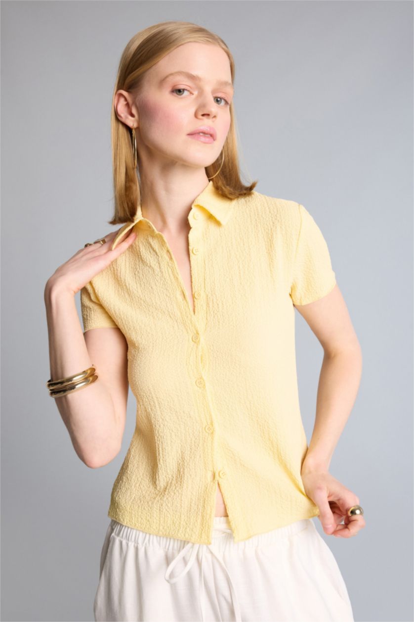 Женщины Желтый Рубашка Fitted из ткани букле с рубашечным воротником и коротким рукавом