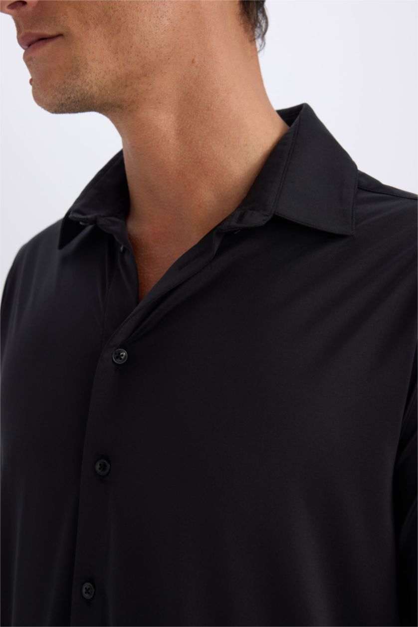 Man Black Slim Fit Polo Collar Long Sleeve Shirt