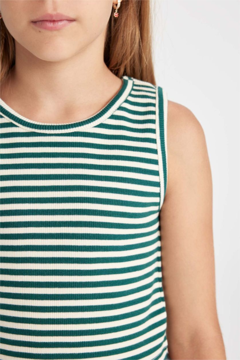 GIRLS & TEENS Green Girl Crew Neck Striped Crop Top