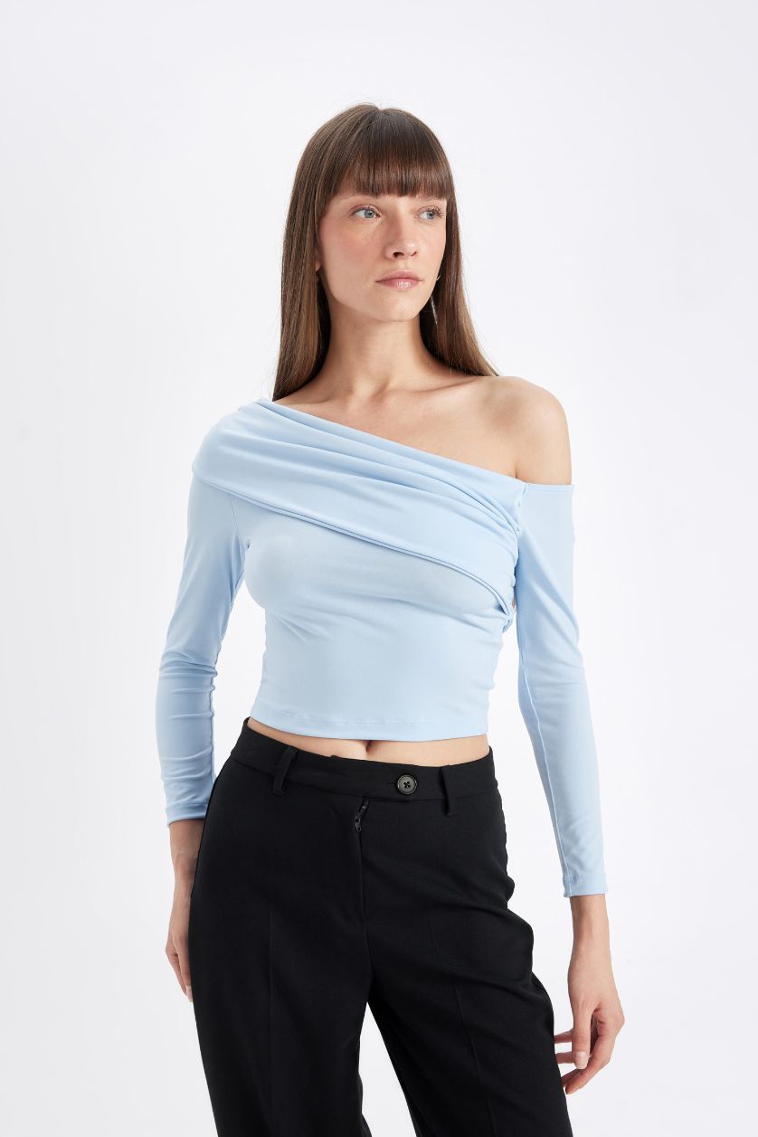 Kadın Açık Mavi Slim Fit Dar Kesim Omzu Açık Basic Düz Uzun Kollu Bluz