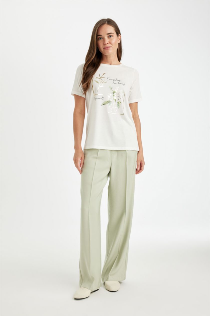نساء بيج فاتح Regular Fit Short Sleeve T-Shirt