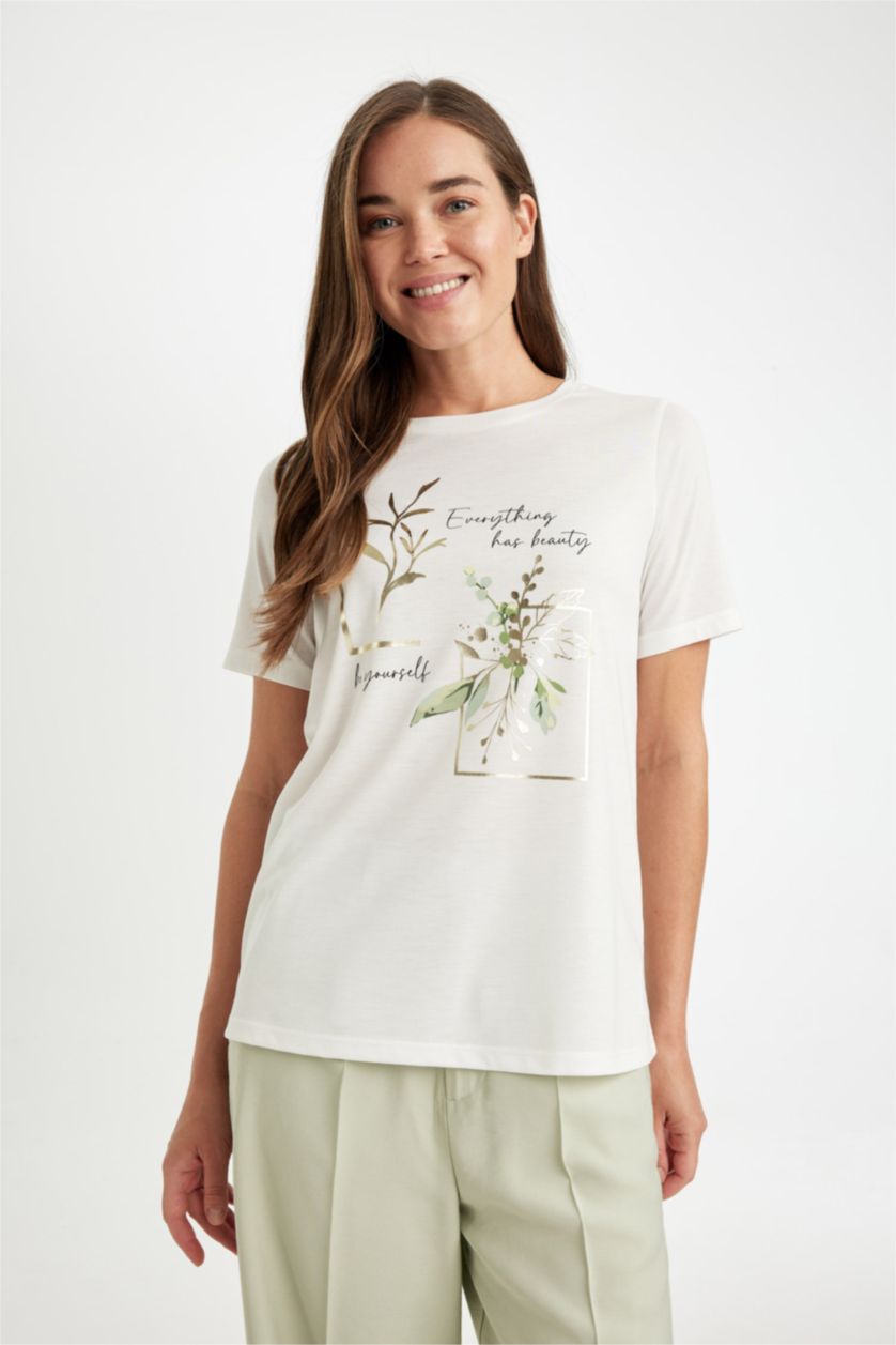 نساء بيج فاتح Regular Fit Short Sleeve T-Shirt