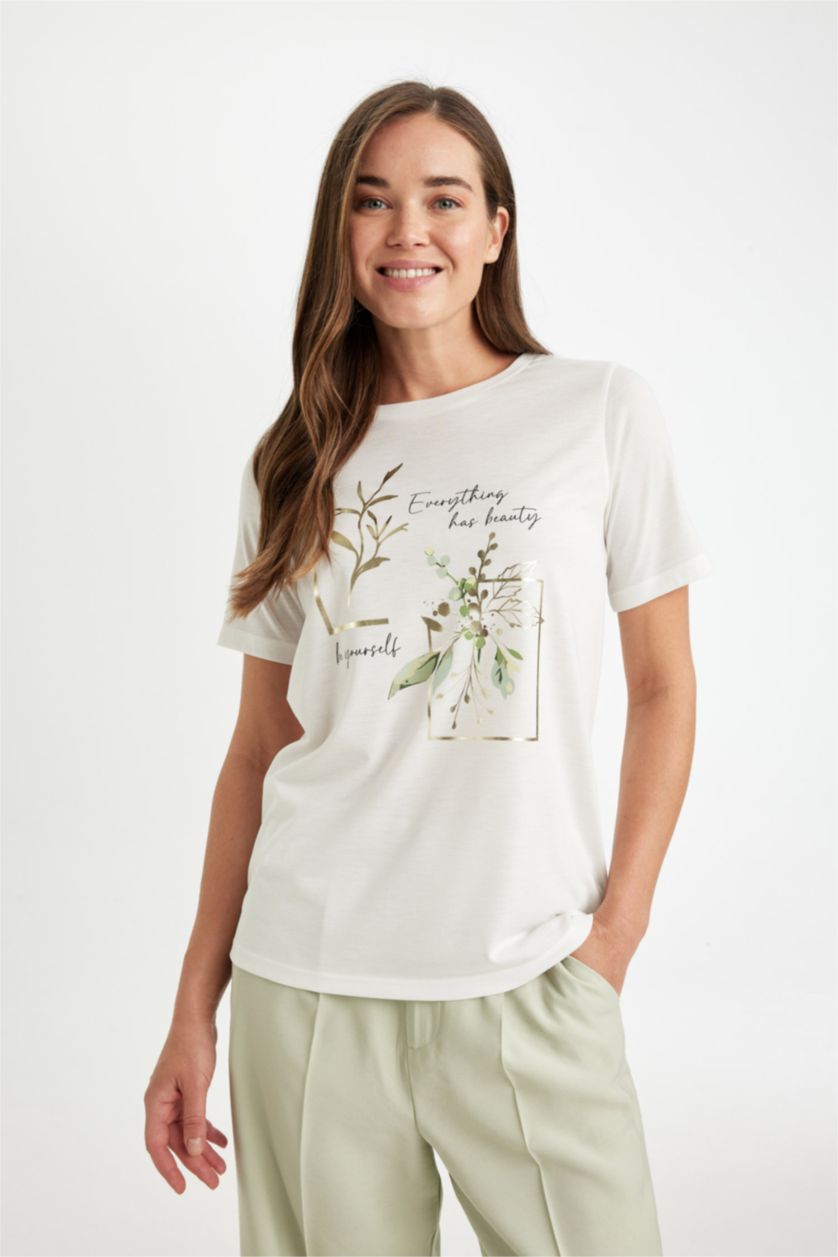 نساء بيج فاتح Regular Fit Short Sleeve T-Shirt