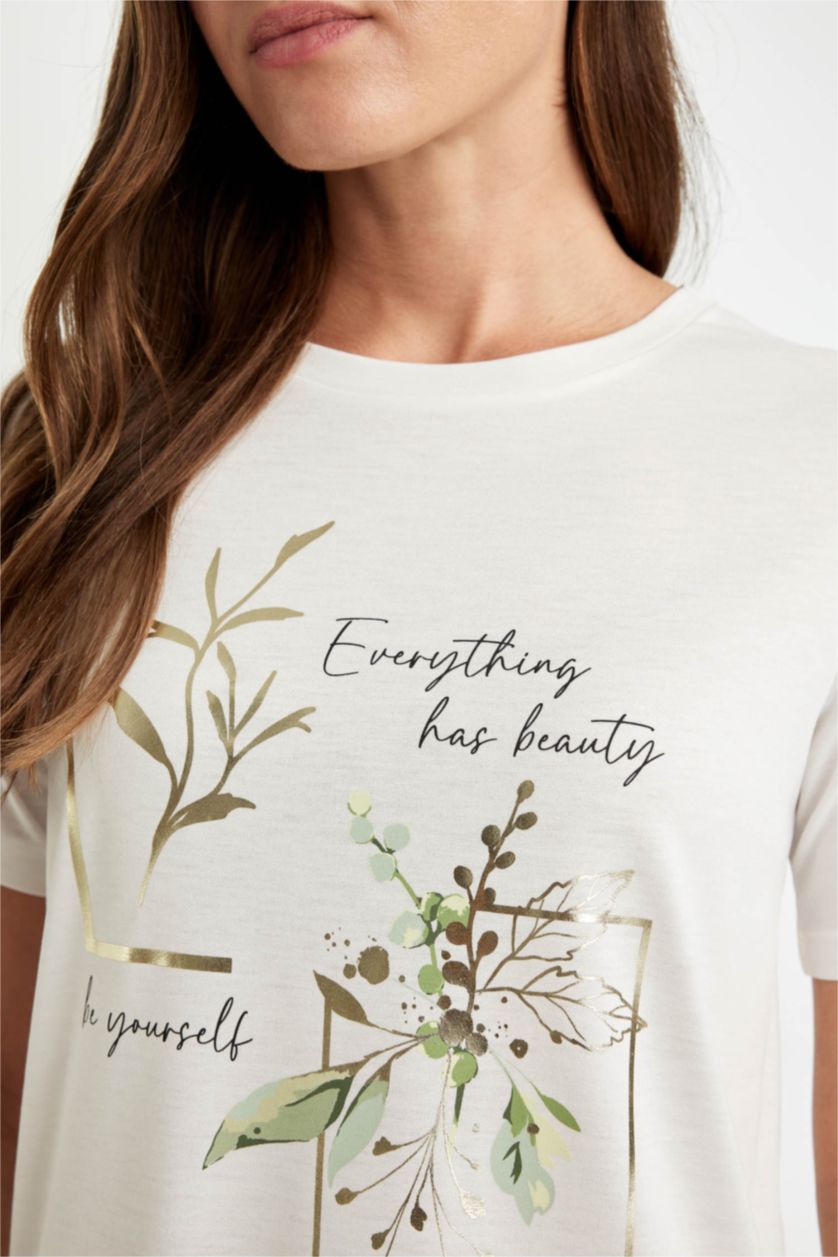 نساء بيج فاتح Regular Fit Short Sleeve T-Shirt