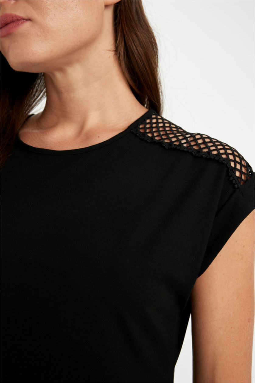 Kadın Siyah A Kesim Bisiklet Yaka Basic Düz Kısa Kollu Midi Elbise