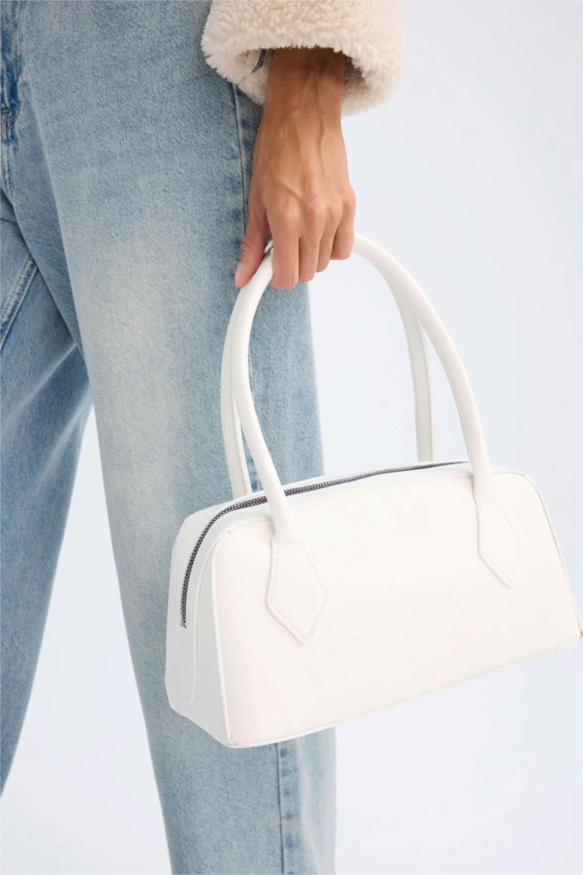 Woman White Faux Leather Hand Bag
