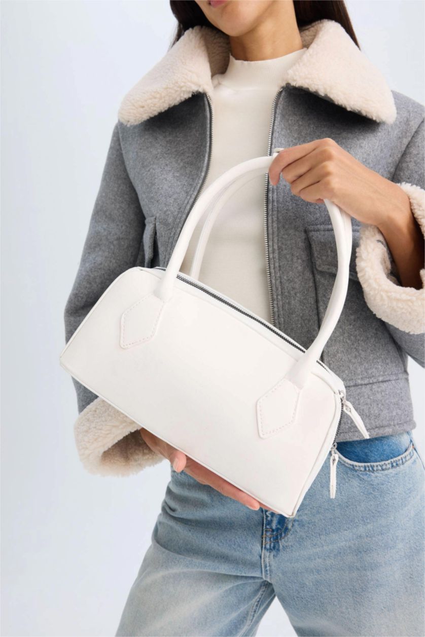 Woman White Faux Leather Hand Bag