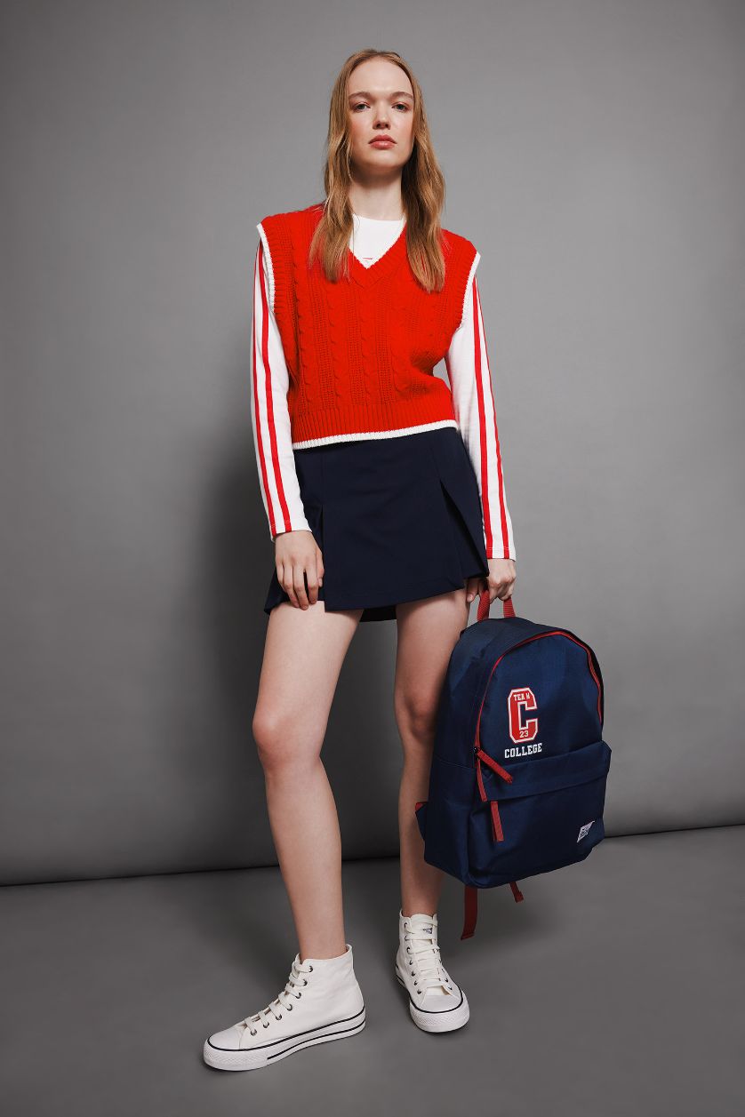 Kadın Kırmızı Slim Fit Dar Kesim Basic Düz V Yaka Kırmızı Triko Süveter