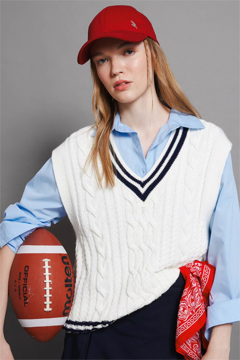 Women Ecru Regular Fit V-Neck