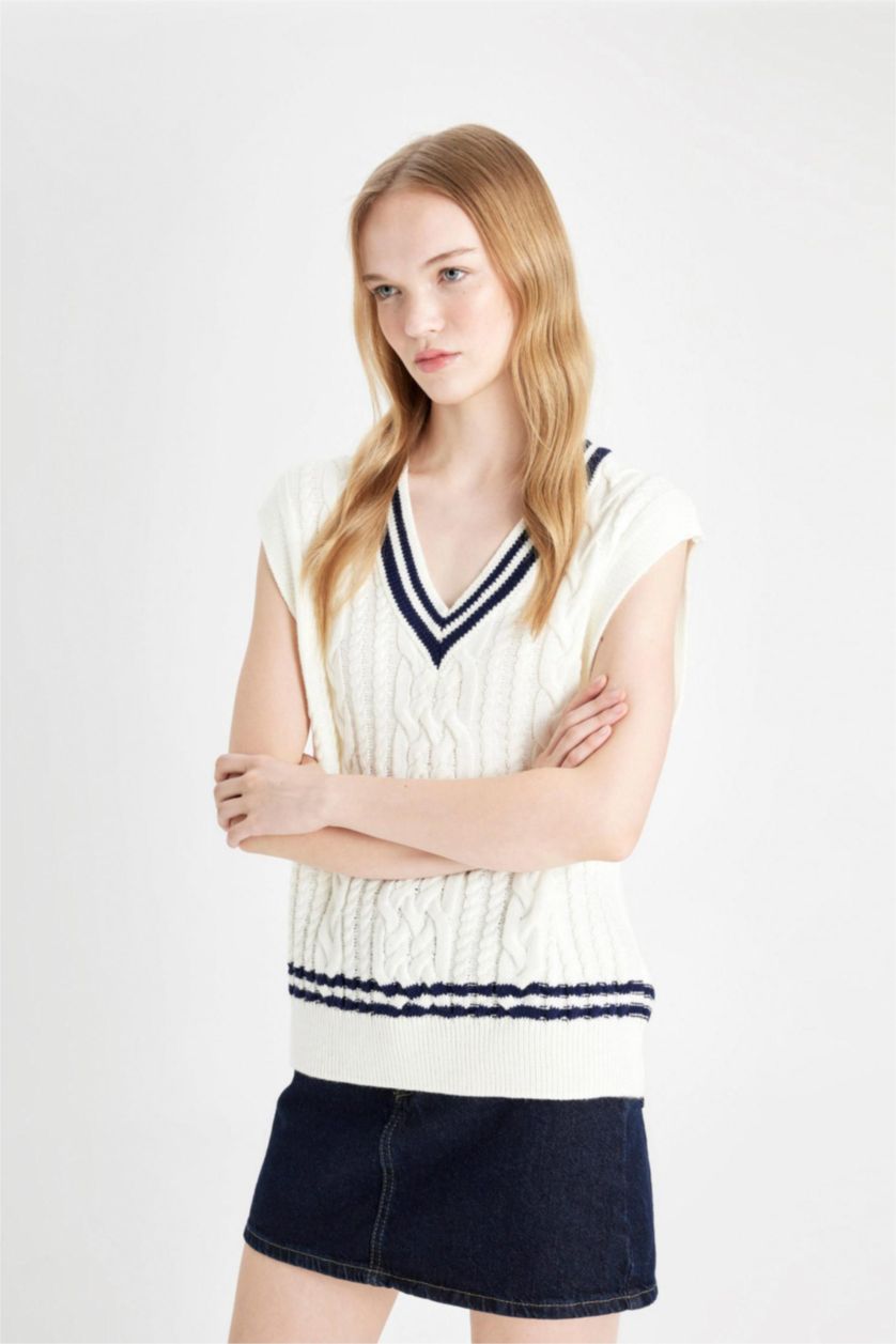 Women Ecru Regular Fit V-Neck