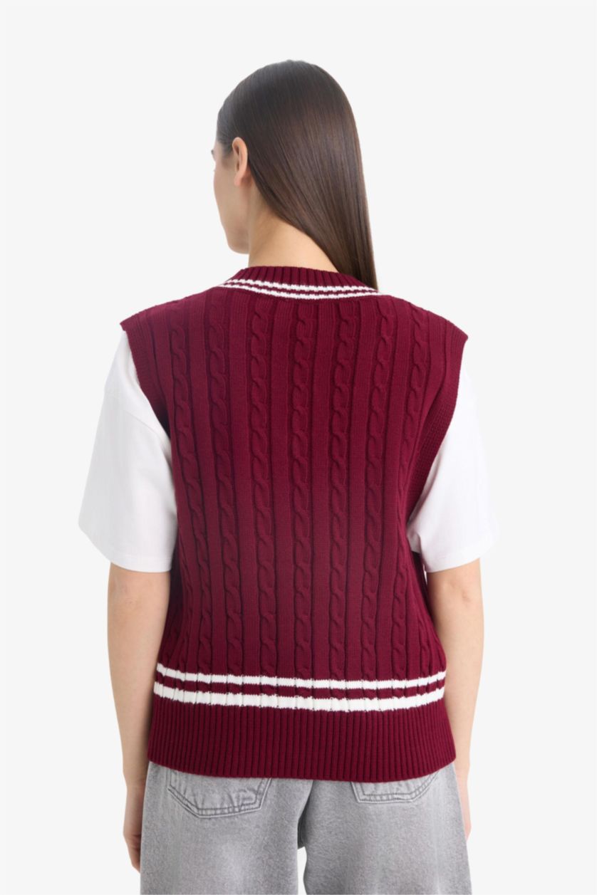 Kadın Bordo Regular Fit V Yaka Saç Örgü Desenli Triko Süveter