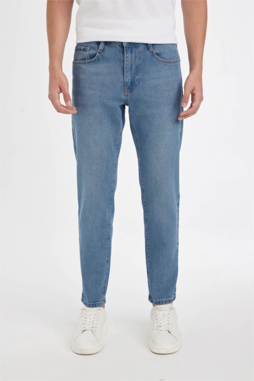 Мужчины Голубрй Джинсы Slim Tapered Fit приталенного кроя со средней талией