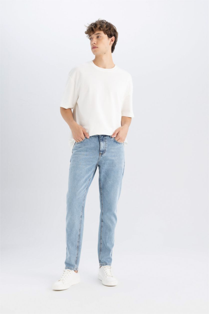 HOMME BLEU Clair Pantalon en jean à jambes droites et coupe régulière