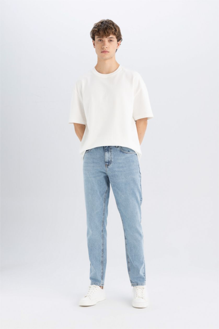 HOMME BLEU Clair Pantalon en jean à jambes droites et coupe régulière
