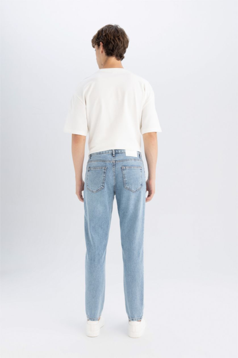 HOMME BLEU Clair Pantalon en jean à jambes droites et coupe régulière