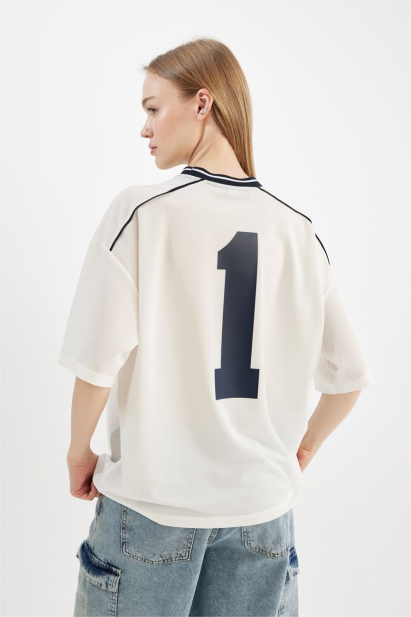 WOMAN White Oversize Fit Short Sleeve T-Shirt