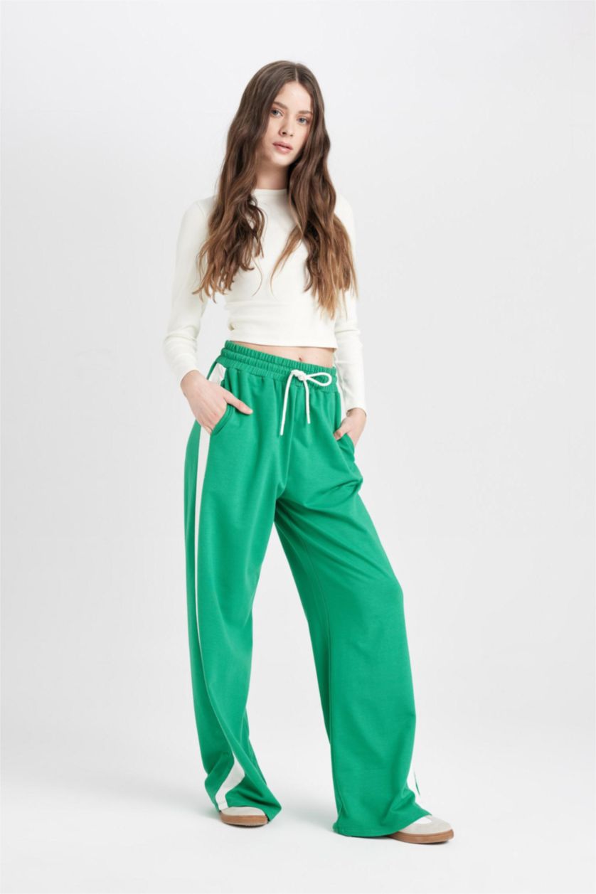 Woman Green Wide Leg Elastic Waist Laced Stripe Detailed Sweatpants