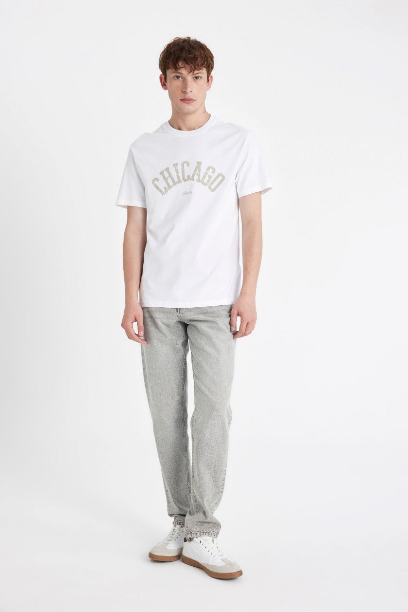 Erkek Beyaz Regular Fit Bisiklet Yaka Baskılı Kısa Kollu Tişört