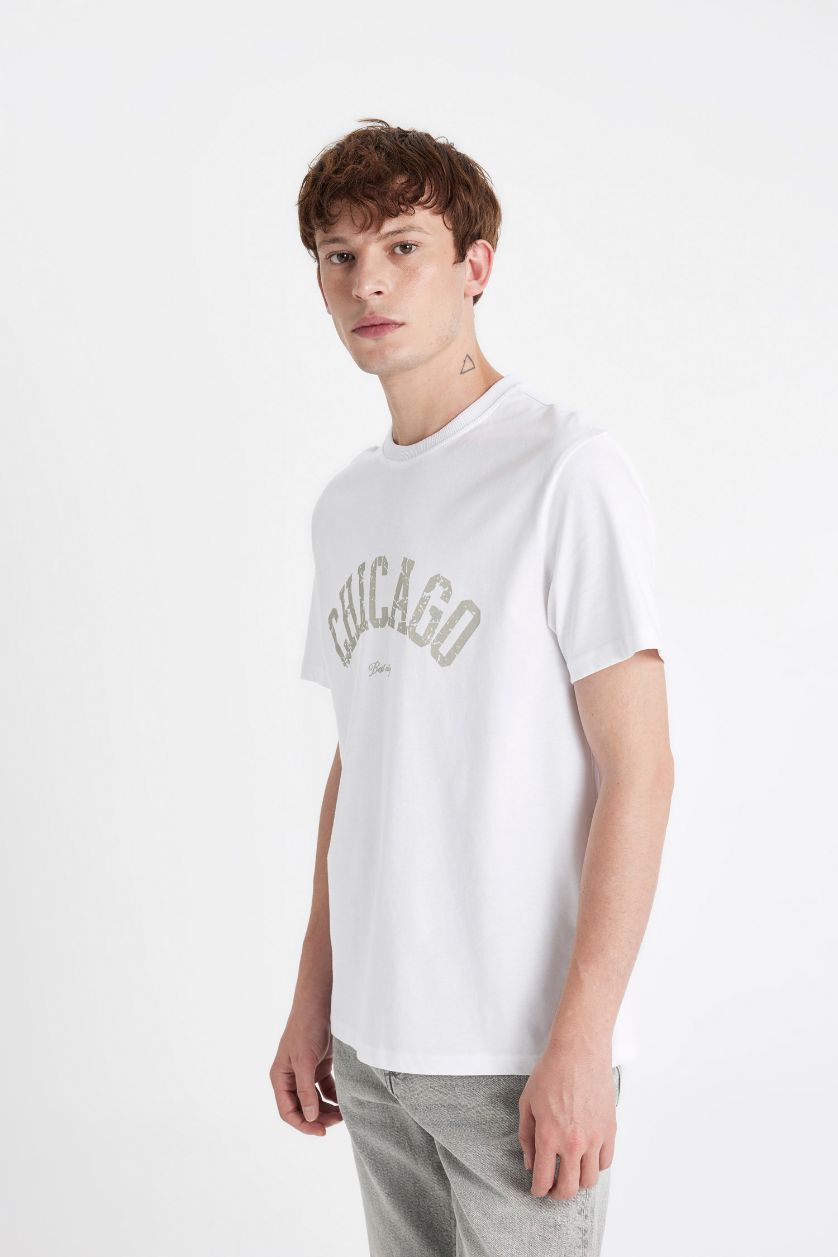 Erkek Beyaz Regular Fit Bisiklet Yaka Baskılı Kısa Kollu Tişört