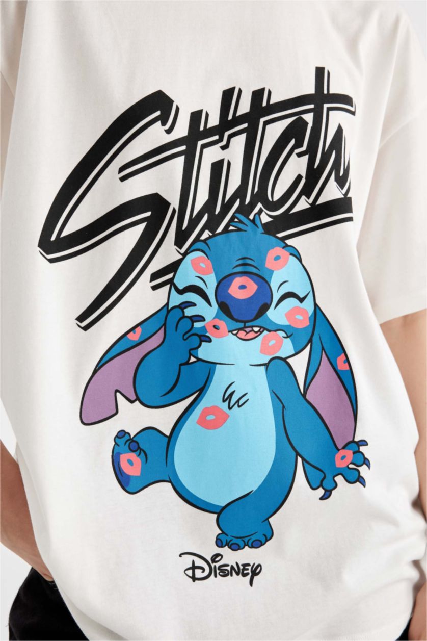 Kadın Kırık Beyaz Disney Lilo & Stitch Oversize Geniş Kalıp Bisiklet Yaka Kısa Kollu Tişört