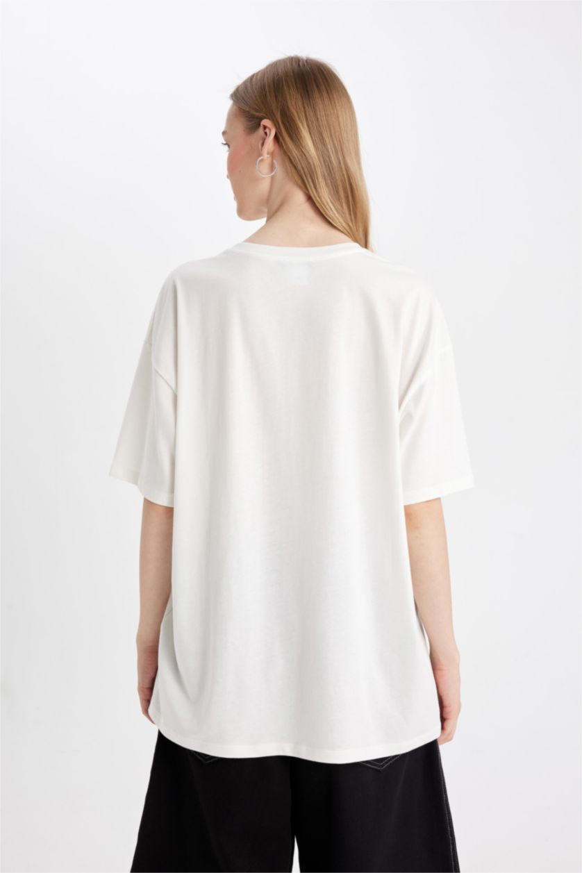 Kadın Kırık Beyaz Disney Lilo & Stitch Oversize Geniş Kalıp Bisiklet Yaka Kısa Kollu Tişört