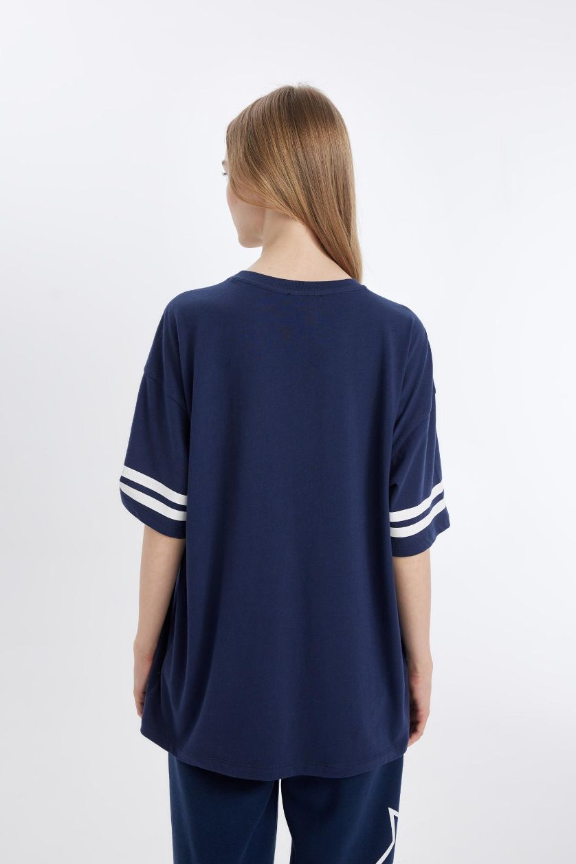 Kadın Lacivert SpongeBob Oversize Geniş Kalıp Bisiklet Yaka Kısa Kollu Tişört