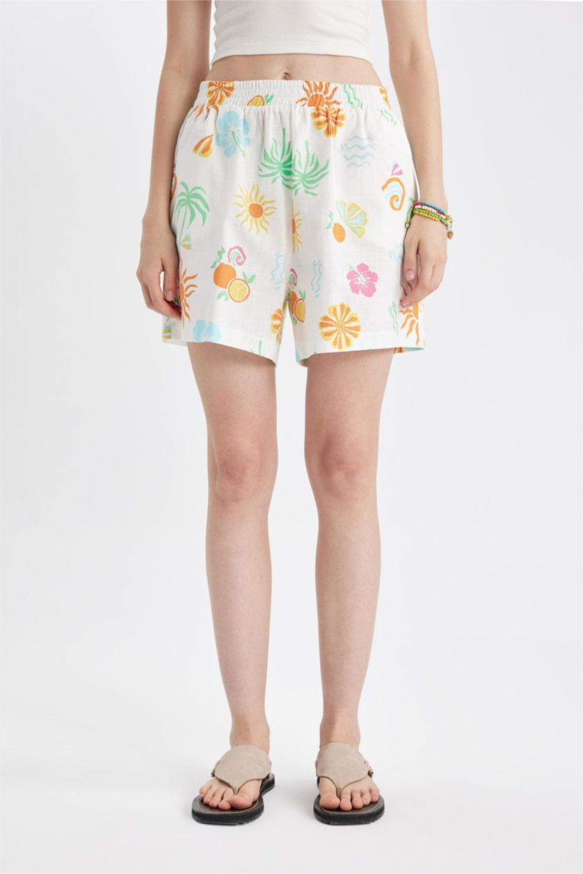 Kadın Beyaz Desenli Normal Bel Flamlı Pamuk Şort