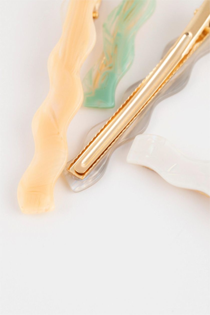 Woman Karma Woman 4 piece Hair Clip