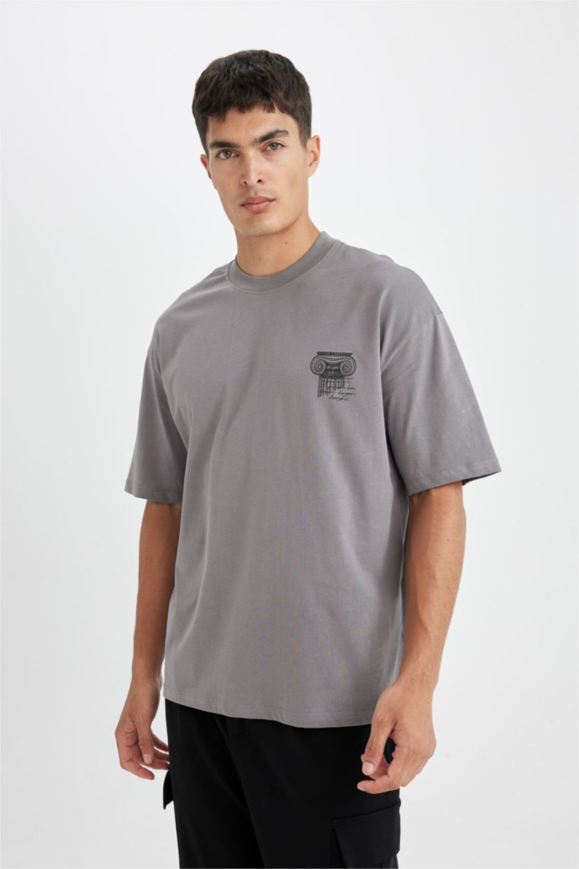 Man Dark Grey Oversize Fit Crew Neck Back Printed T-Shirt