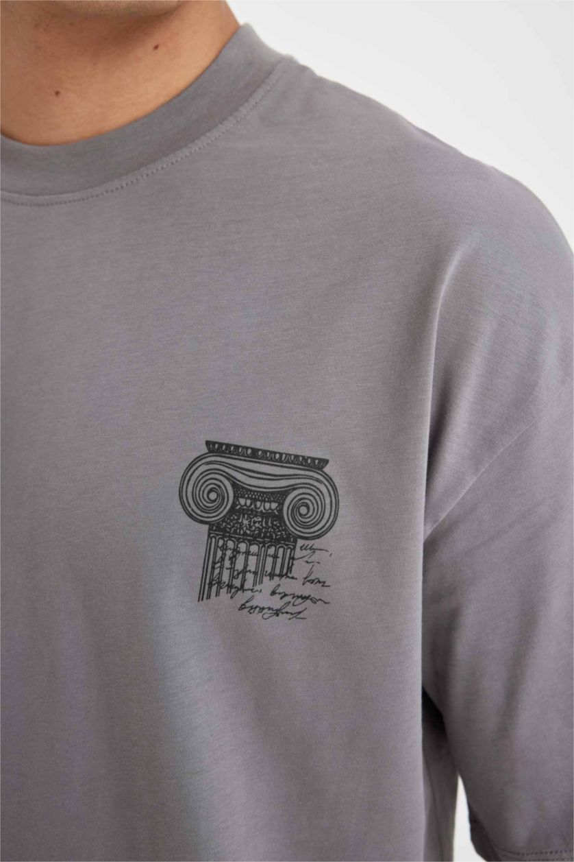 Man Dark Grey Oversize Fit Crew Neck Back Printed T-Shirt