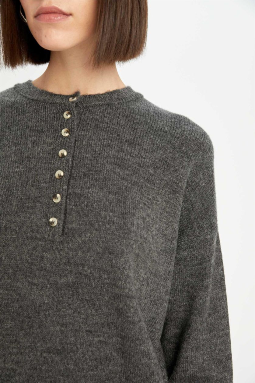 Kadın Antrasit Oversize Geniş Kalıp Düğmeli Yaka Triko Kazak