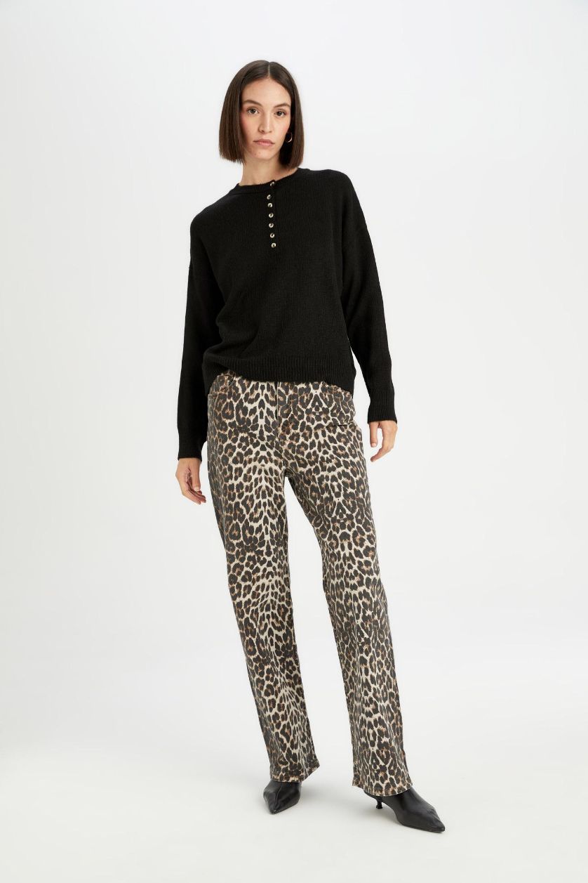 Kadın Siyah Oversize Geniş Kalıp Düğmeli Yaka Triko Kazak