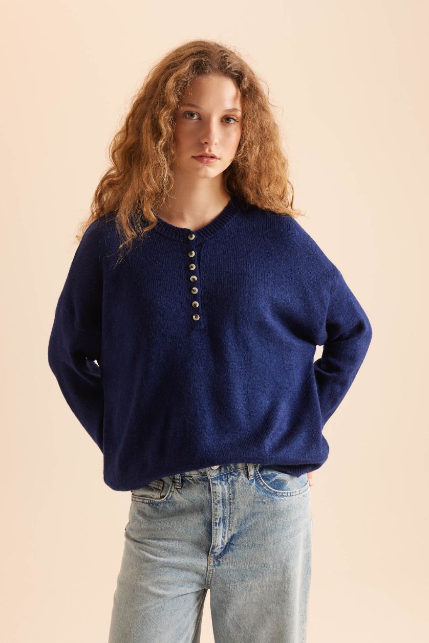 Kadın Lacivert Oversize Geniş Kalıp Düğmeli Yaka Triko Kazak