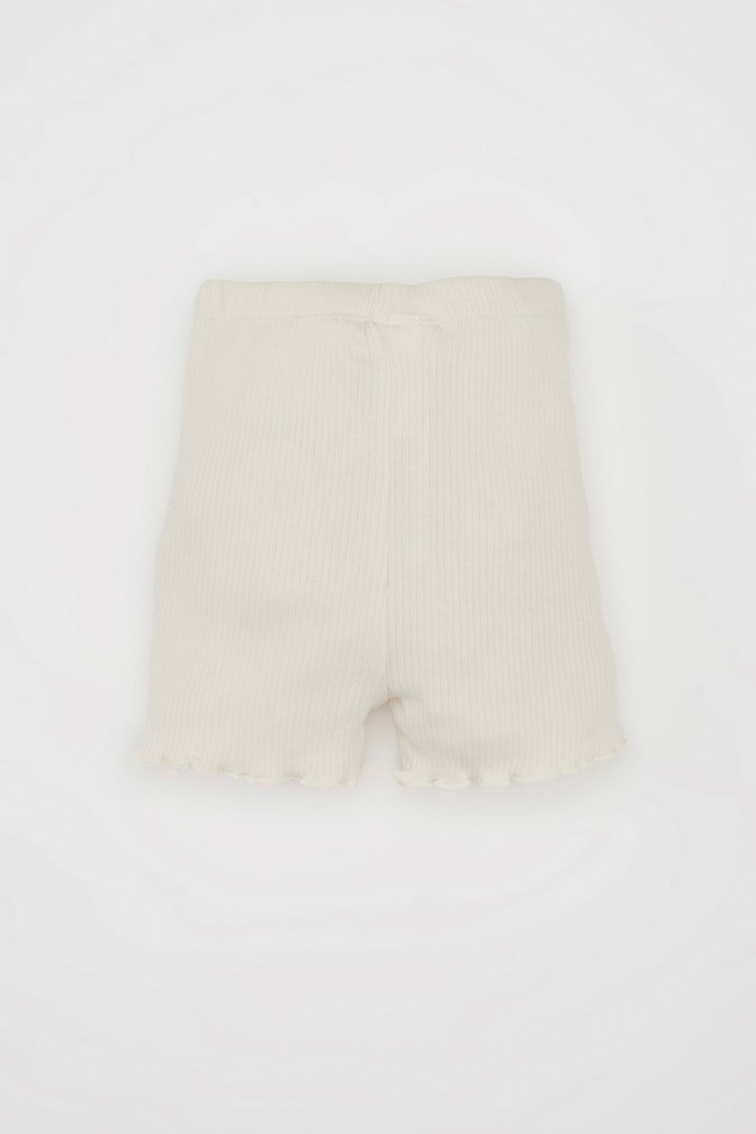 طفلة صغيرة بيج فاتح شورت قصير بناتي مضلع قصة عادية