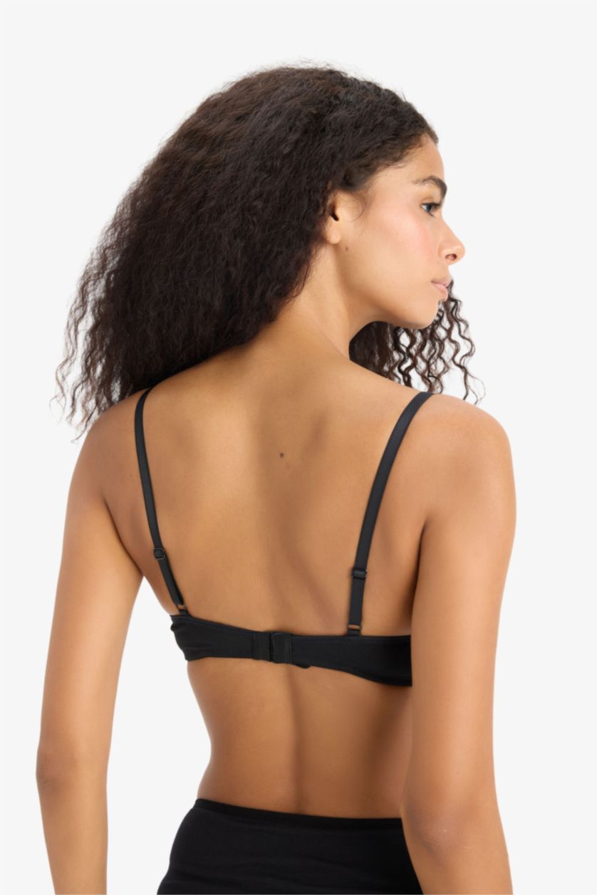 Woman Black Fall in Love With Lace First Bra