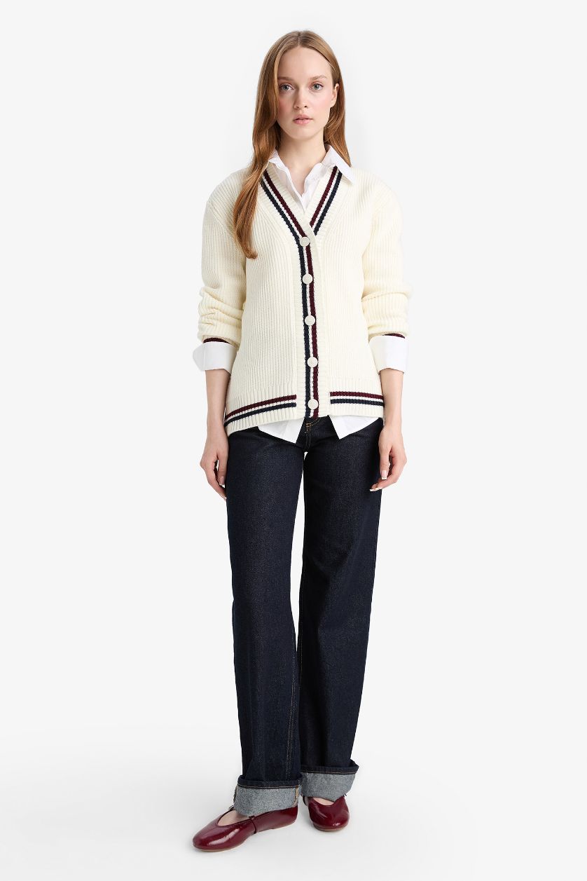 Woman Ecru Regular Fit V-Neck Cardigan