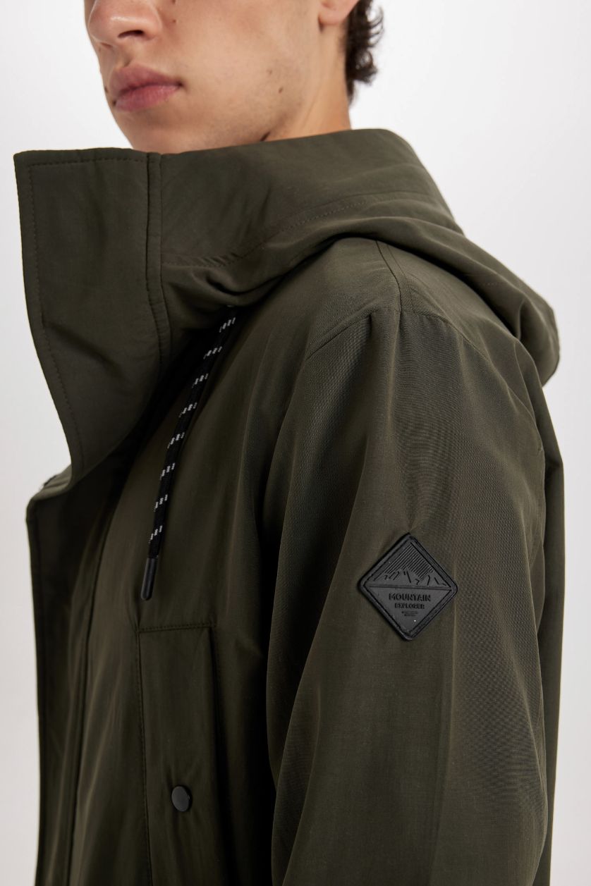 Man Dark Khaki Waterproof Regular Fit Hooded Zippered Pocket Long Thin Raincoat