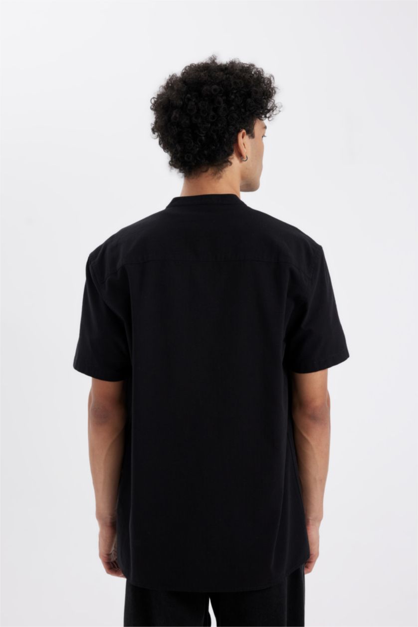 HOMME Noir Chemise à manches courtes en coton à col montant et à coupe régulière