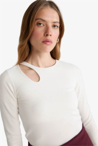 نساء بيج فاتح تيشيرت سليم كم طويل برقبة مستديرة