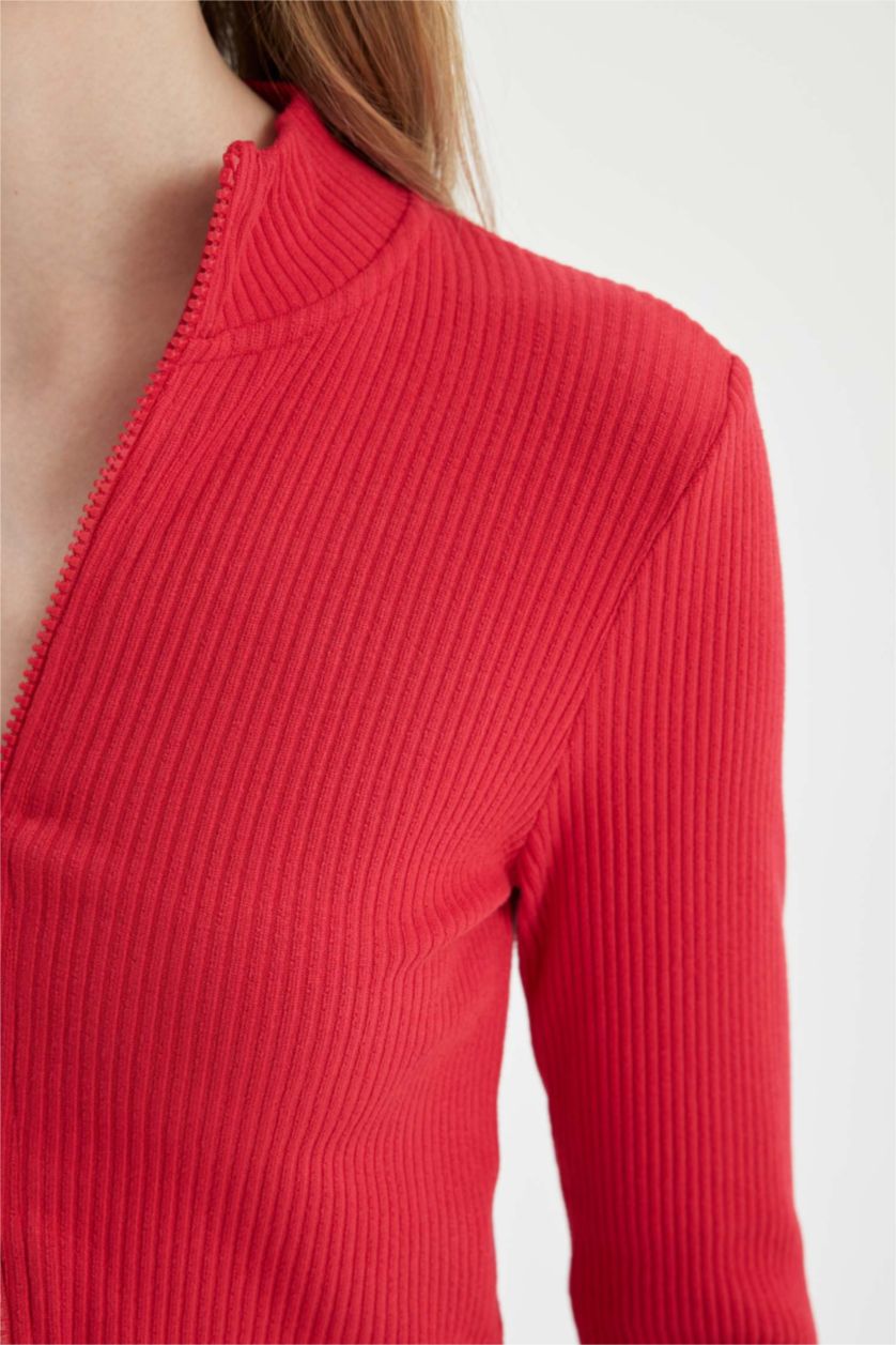 Kadın Kırmızı Fitted Dik Yaka Basic Düz Fermuarlı Fitilli Kaşkorse Crop Kırmızı Hırka