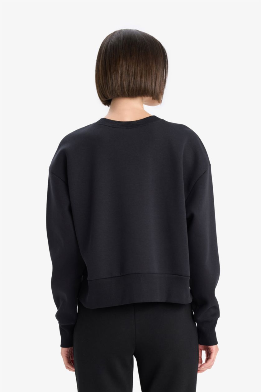 نساء أسود سويت شيرت واسع برقبة مستديرة