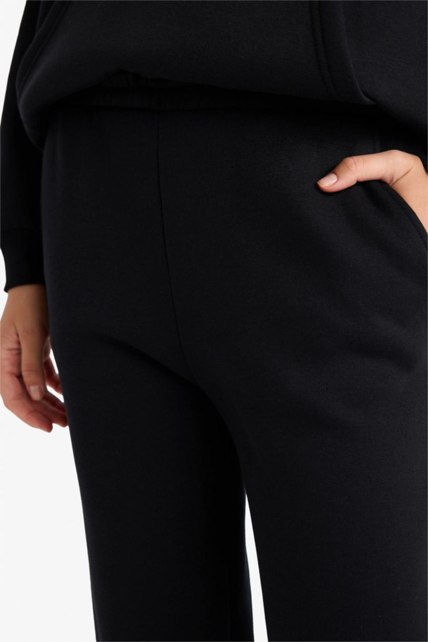 حريمي أسود بنطلون تقيل جوجر فيت بجيب