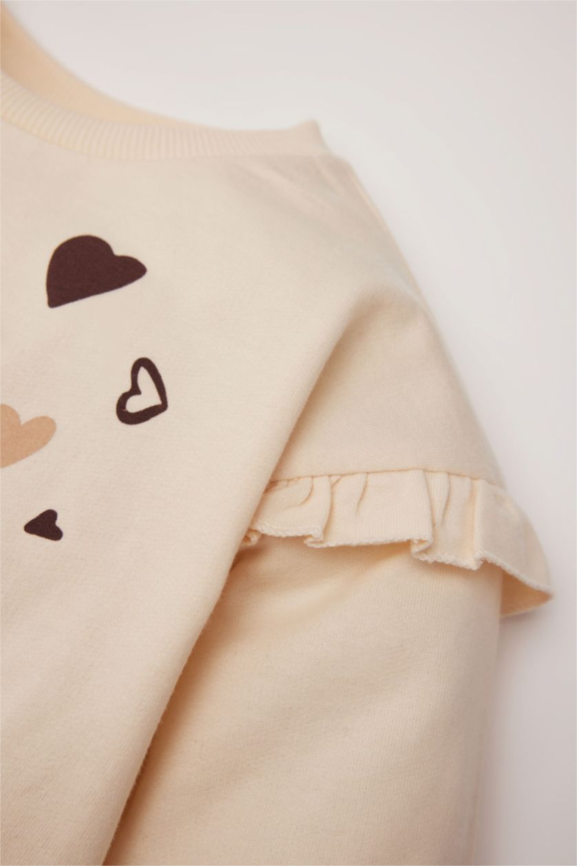 طفلة صغيرة اللون الرملي طقم من 3 قطع سويت شيرت, سروال ضيق و اكسسوار شعر للبيبي بنت